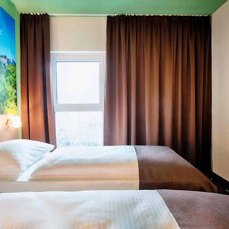 B&B Hotel 韦茨拉尔 外观 照片